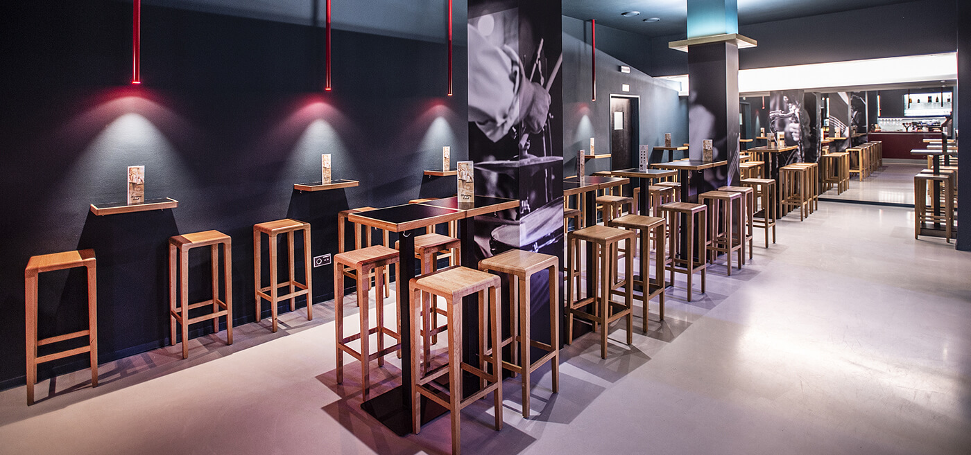 Palác Charitas - bar